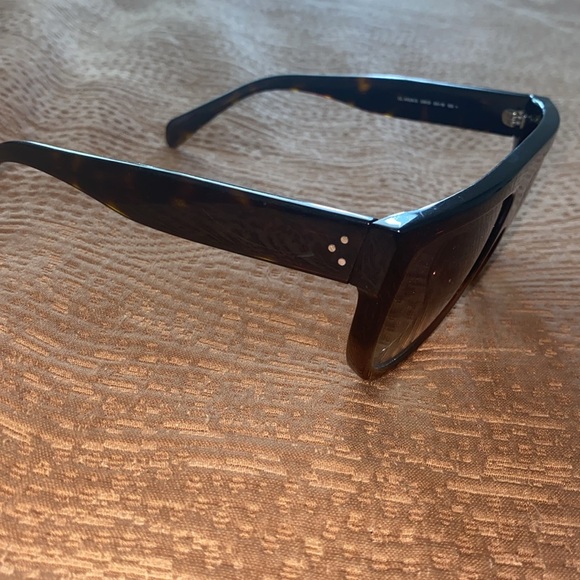 Like new authentic Celine sunglasses - Picture 4 of 4